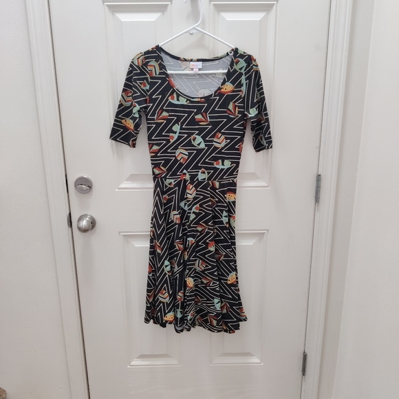 Set of 4 LuLaRoe Nicole Dresses size Small - Picture 9 of 10